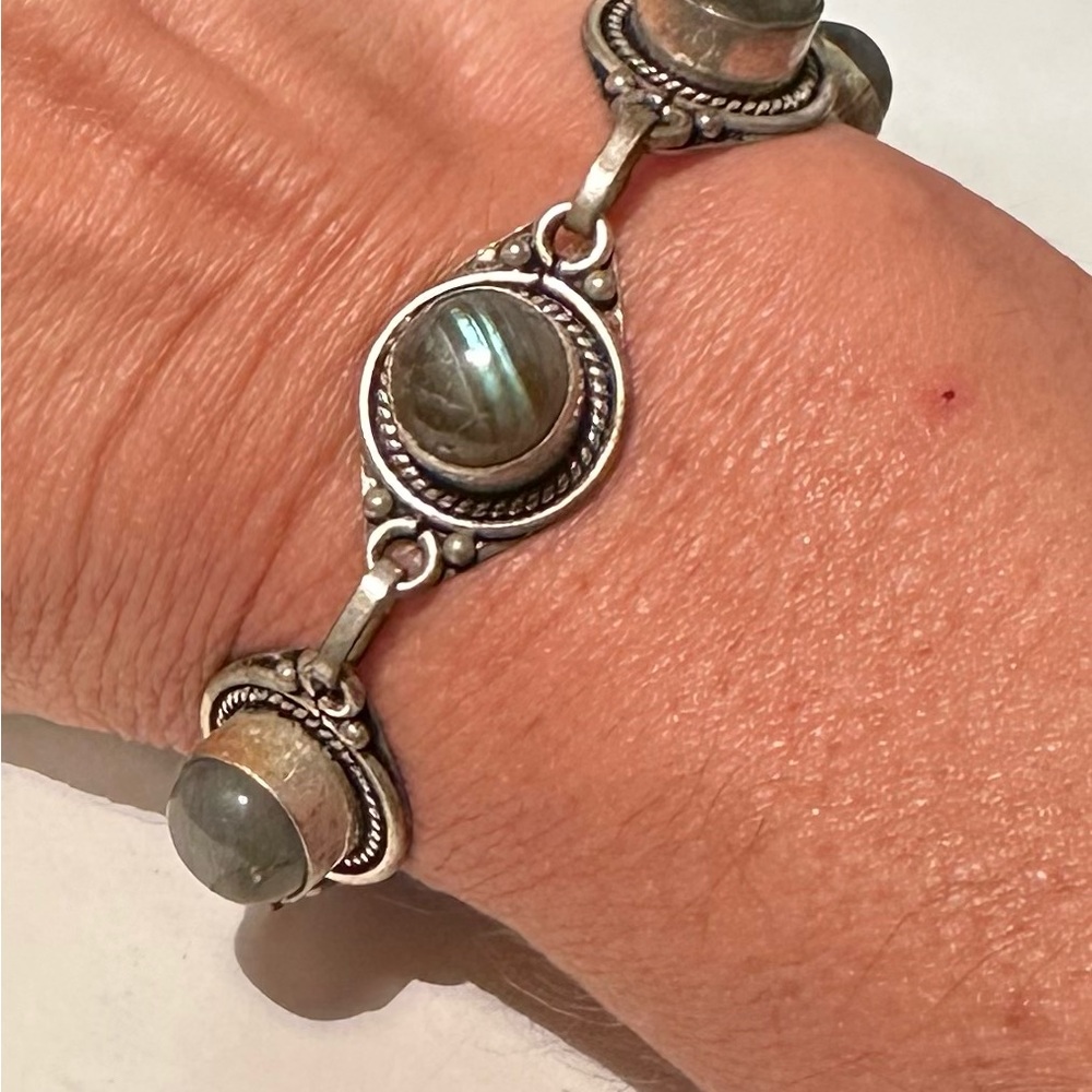 Sterling labradorite bracelet